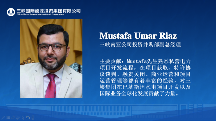 나는 Three 모바일 카지노 게임 International@우수 기고자 Mustafa Umar Riaz와 함께 자랍니다.